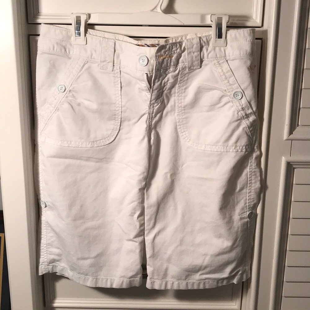 White cargo AE Shorts